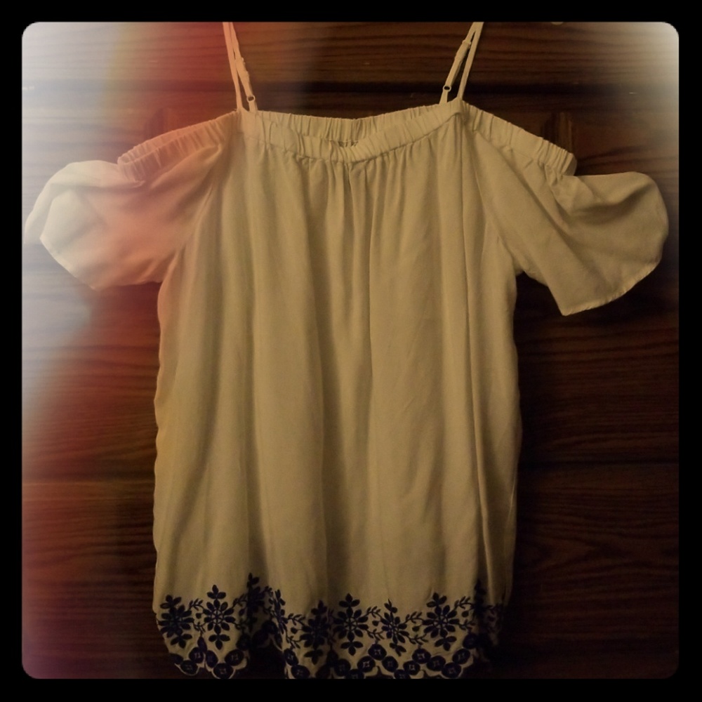 Off the shoulder top by: Old Navy